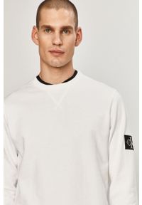 Calvin Klein Jeans - Bluza bawełniana. Okazja: na co dzień. Typ kołnierza: bez kaptura. Kolor: biały. Materiał: bawełna. Wzór: gładki. Styl: casual #6