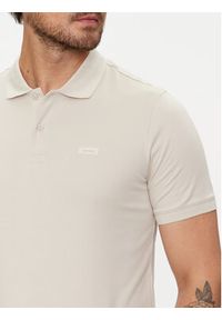 Calvin Klein Polo Smooth K10K111657 Beżowy Slim Fit. Typ kołnierza: polo. Kolor: beżowy. Materiał: bawełna #4