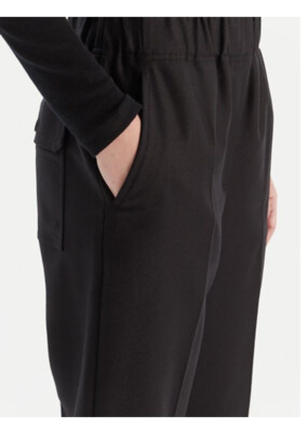 Weekend Max Mara Spodnie materiałowe Hataley 2525136022 Czarny Regular Fit. Kolor: czarny. Materiał: wełna