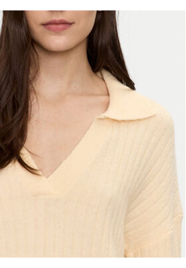 Brave Soul Sukienka dzianinowa LKD-248ZULLATTA Écru Oversize. Kolor: beżowy. Materiał: syntetyk. Typ sukienki: oversize