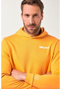 JAY-PI - Męska Bluza z kapturem fitness kaptur do rozm. 7XL. Typ kołnierza: kaptur. Kolekcja: plus size. Kolor: pomarańczowy, żółty, wielokolorowy. Materiał: bawełna, poliester, materiał. Sport: fitness