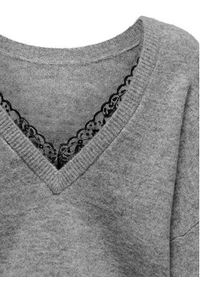 only - ONLY Sweter Manifesta 15329229 Szary Regular Fit. Kolor: szary. Materiał: syntetyk