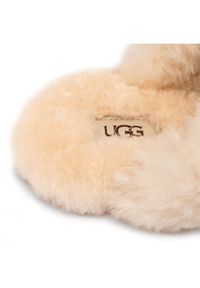 Ugg Kapcie W Scuffette II 1106872 Brązowy. Kolor: brązowy. Materiał: skóra, zamsz