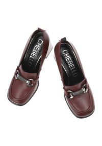 CheBello - Bordowe Półbuty Chebello Eleganckie Obuwie Damskie. Okazja: do pracy. Zapięcie: sprzączka. Kolor: czerwony. Materiał: skóra. Wzór: aplikacja. Obcas: na obcasie. Styl: elegancki. Wysokość obcasa: średni #7