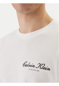 Calvin Klein Jeans T-Shirt LV04RF822G Biały Regular Fit. Kolor: biały. Materiał: bawełna #5