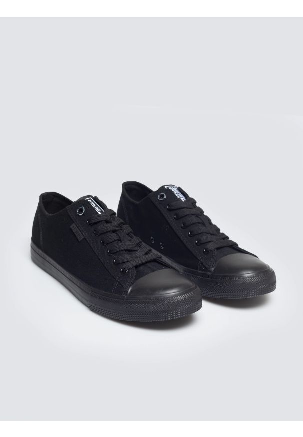 Big-Star - Trampki męskie niskie czarne RR174A072 906. Okazja: na co dzień. Nosek buta: okrągły. Zapięcie: sznurówki. Kolor: czarny. Szerokość cholewki: normalna. Wysokość cholewki: przed kostkę. Materiał: guma, materiał. Sezon: wiosna, lato. Styl: casual, klasyczny