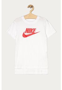 Nike Kids - T-shirt dziecięcy 122-166 cm. Okazja: na co dzień. Kolor: biały. Materiał: bawełna, dzianina. Wzór: nadruk. Styl: casual #1