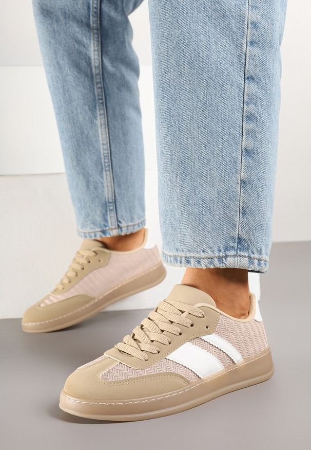 Renee - Ciemnobeżowe Klasyczne Sneakersy Tenisówki na Półprzezroczystej Podeszwie Niniel. Kolor: beżowy. Materiał: jeans