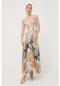 Guess sukienka kolor zielony maxi rozkloszowana. Kolor: zielony. Materiał: tkanina. Długość rękawa: na ramiączkach. Typ sukienki: rozkloszowane. Długość: maxi #2