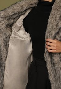 Born2be - Beżowo-Czarny Długi Płaszcz Futrzany z Kołnierzem Banisse. Okazja: na co dzień. Kolor: beżowy. Materiał: futro. Długość: długie. Styl: klasyczny, casual, elegancki #2