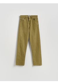 Reserved - Jeansy straight fit - zielony. Kolor: zielony