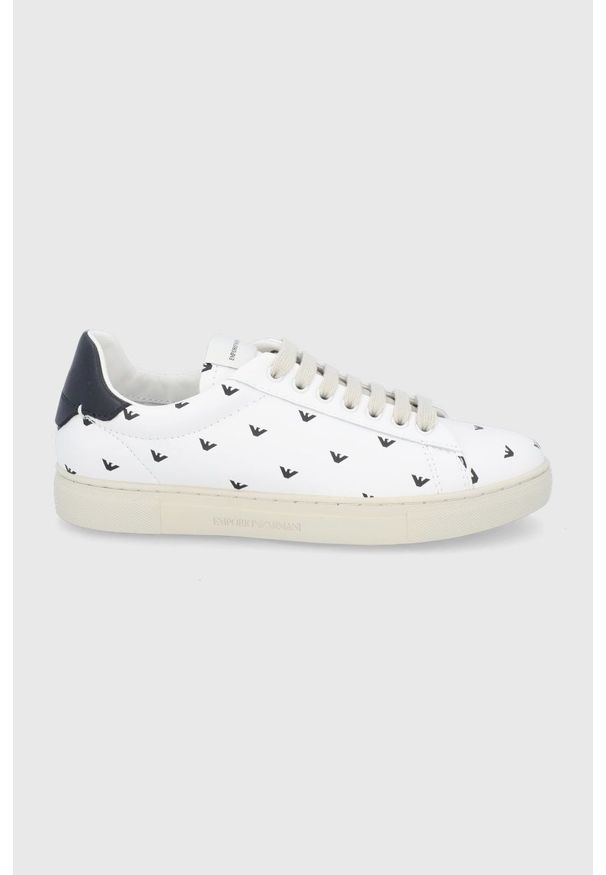 Emporio Armani Buty skórzane kolor biały na płaskiej podeszwie. Nosek buta: okrągły. Zapięcie: sznurówki. Kolor: biały. Materiał: skóra. Obcas: na płaskiej podeszwie