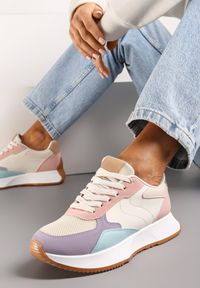 Renee - Beżowo-Różowe Sneakersy z Siateczkową Wstawką na Nosku Hlimeltia. Kolor: beżowy. Materiał: dresówka, jeans