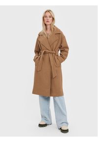 Vero Moda Płaszcz przejściowy Edna 10267445 Brązowy Regular Fit. Kolor: brązowy. Materiał: syntetyk