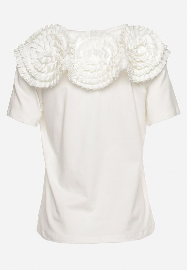 Born2be - Biały Bawełniany T-shirt z Materiałową Aplikacją 3D Jolilena. Okazja: na co dzień, na spotkanie biznesowe, na spacer. Kolor: biały. Materiał: bawełna, materiał. Wzór: aplikacja. Styl: biznesowy, klasyczny, elegancki, casual