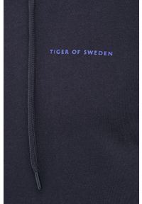 TIGER OF SWEDEN - Tiger Of Sweden Bluza bawełniana męska kolor granatowy z kapturem gładka. Okazja: na co dzień. Typ kołnierza: kaptur. Kolor: niebieski. Materiał: bawełna. Wzór: gładki. Styl: casual #5