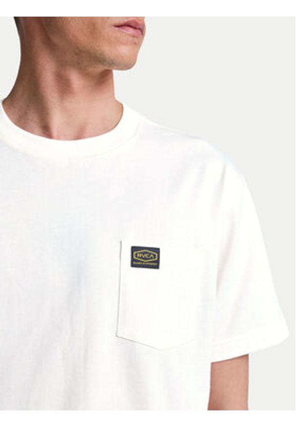 RVCA T-Shirt Americana Pocket EVYZT00127 Biały Relaxed Fit. Kolor: biały. Materiał: bawełna