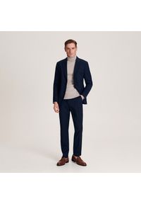 Reserved - Spodnie garniturowe slim fit - Granatowy. Kolor: niebieski #1
