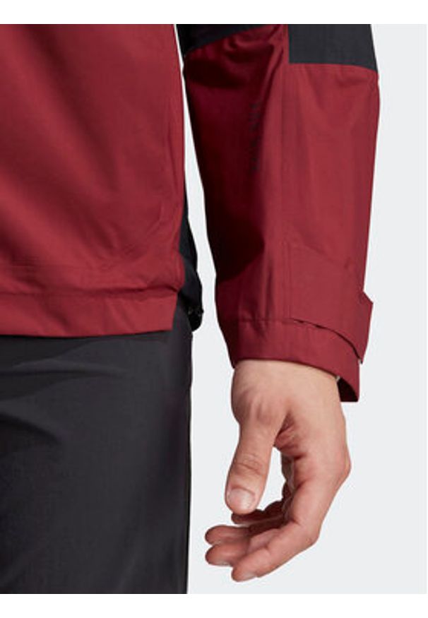 Adidas - adidas Kurtka outdoor Terrex Xploric RAIN.RDY Hiking IB4266 Bordowy Regular Fit. Kolor: czerwony. Materiał: syntetyk. Sport: outdoor