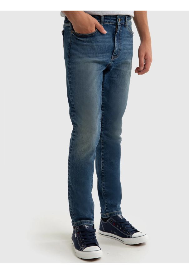 Big-Star - Jeansy chłopięce skinny niebieskie Eric 384. Kolor: niebieski. Materiał: jeans. Styl: klasyczny, elegancki, młodzieżowy
