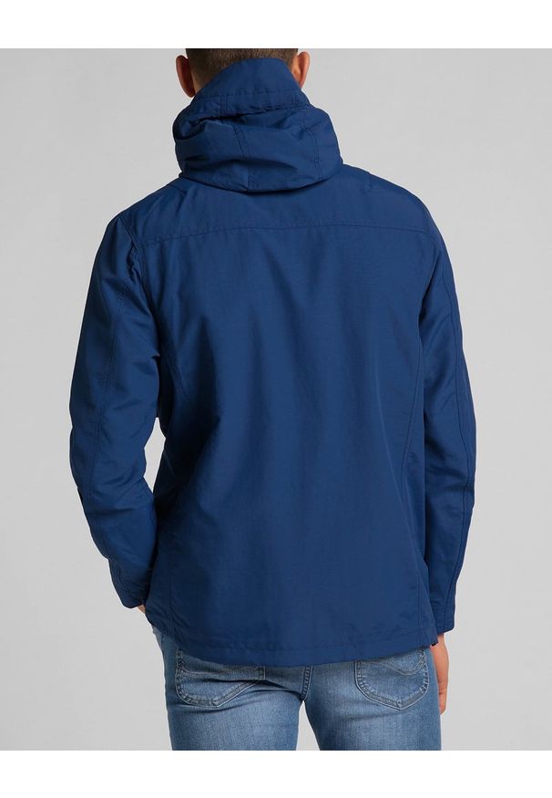 Lee - LEE FISHERMAN ANORAK MĘSKA KURTKA ZIMOWA WASHED BLUE L86UKCLR 112122788. Sezon: zima