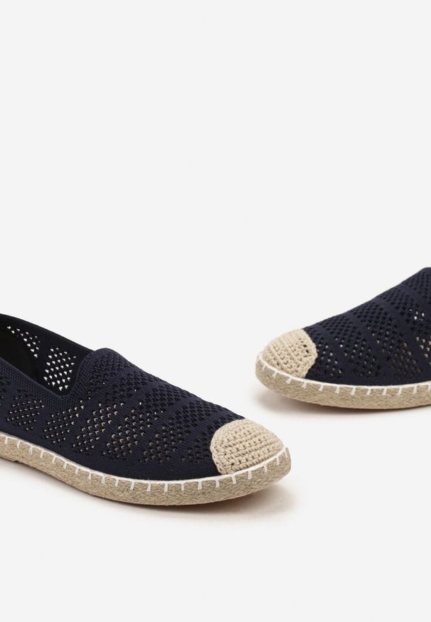 Born2be - Granatowe Espadryle z Ażurowej Siateczki Ozdobione Plecionką Lanivesa. Okazja: na spacer. Kolor: niebieski. Materiał: materiał. Wzór: ażurowy, aplikacja. Sezon: wiosna, lato