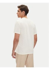 Mustang T-Shirt Austin 1016490 Biały Regular Fit. Kolor: biały. Materiał: bawełna