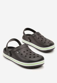 Born2be - Czarno-Zielone Klapki z Paskiem Podtrzymującym Piętę Tiaria. Okazja: na co dzień. Kolor: czarny. Sezon: lato. Styl: casual #6
