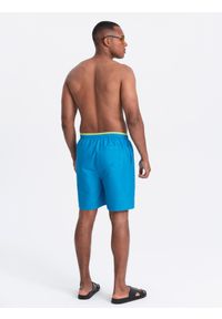 Ombre Clothing - Spodenki męskie kąpielówki z dwukolorowym ściągaczem – niebieskie V6. Okazja: na plażę. Kolor: niebieski. Materiał: poliester, materiał. Wzór: haft, jednolity. Sezon: lato