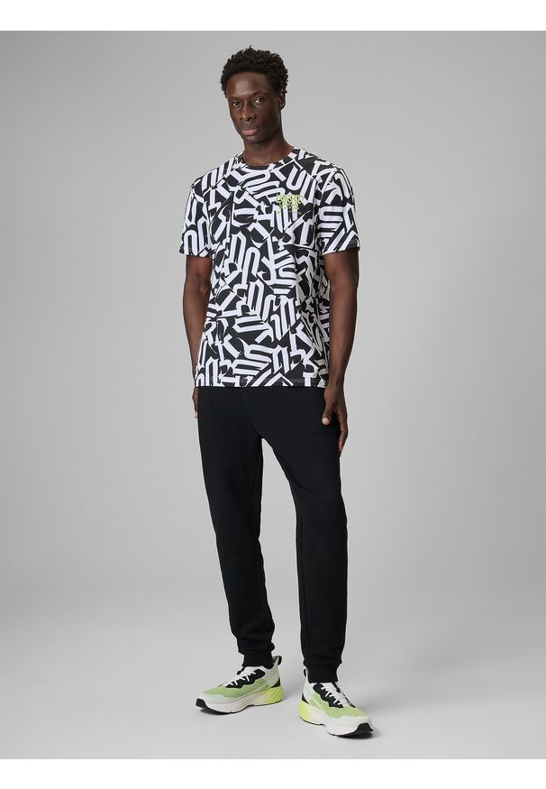 4f - 4F T-shirt regular z nadrukiem męski - biały S. Okazja: na co dzień. Kolor: biały. Materiał: dzianina, bawełna, materiał. Wzór: nadruk. Styl: casual