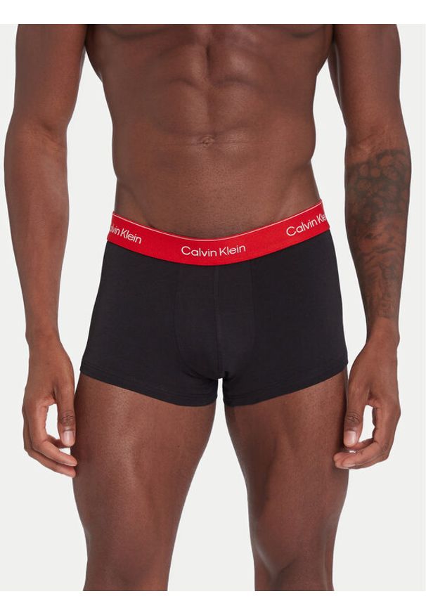 Calvin Klein Underwear Komplet 3 par bokserek LV00NB4389 Czarny. Kolor: czarny. Materiał: bawełna