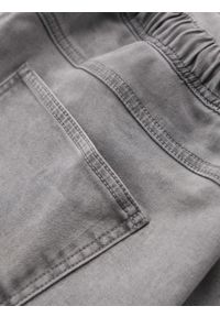 Ombre Clothing - Jeansowe krótkie spodenki męskie z ozdobnymi przeszyciami - jasnoszare V1 - Rozmiar: M. Okazja: na co dzień. Kolor: szary. Materiał: jeans. Długość: krótkie. Styl: wakacyjny, casual #10