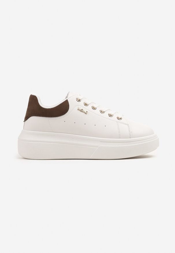 Renee - Biało-Brązowe Sneakersy na Niskim Koturnie Zdobione Metalicznymi Wstawkami Alirisa. Okazja: na co dzień. Kolor: biały. Materiał: jeans. Szerokość cholewki: normalna. Wzór: aplikacja. Obcas: na koturnie