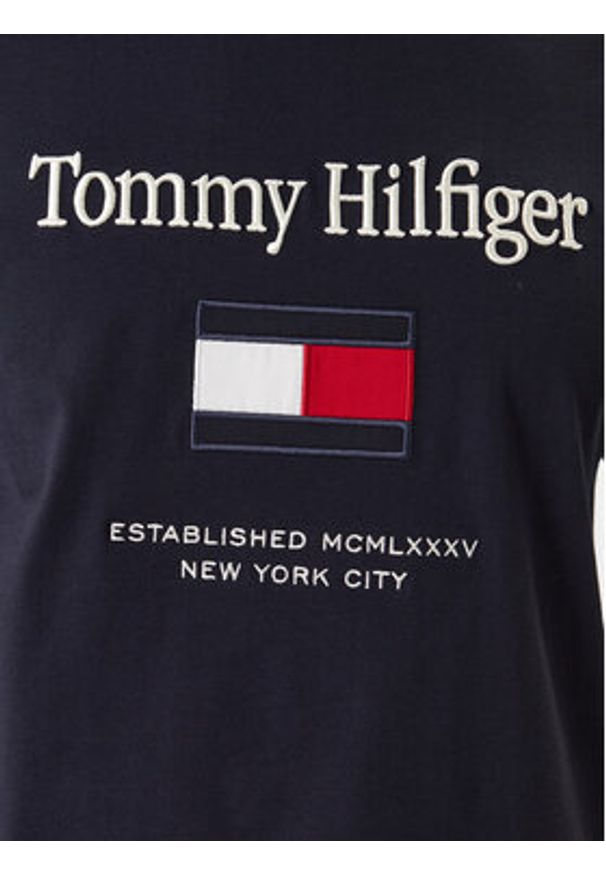 TOMMY HILFIGER - Tommy Hilfiger T-Shirt Embro Flag MW0MW42736 Granatowy Regular Fit. Kolor: niebieski. Materiał: bawełna
