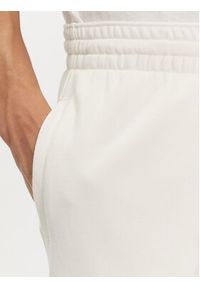 Champion Spodnie dresowe E20001 Biały Regular Fit. Kolor: biały. Materiał: bawełna #5