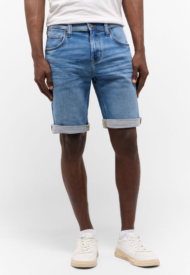 Mustang - MĘSKIE SZORTY MUSTANG Chicago Shorts Z Denim Blue 1015140 5000 523. Materiał: denim