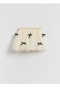 Reserved - Tiulowa spódnica z kokardkami - kremowy. Kolor: kremowy. Materiał: tiul #1