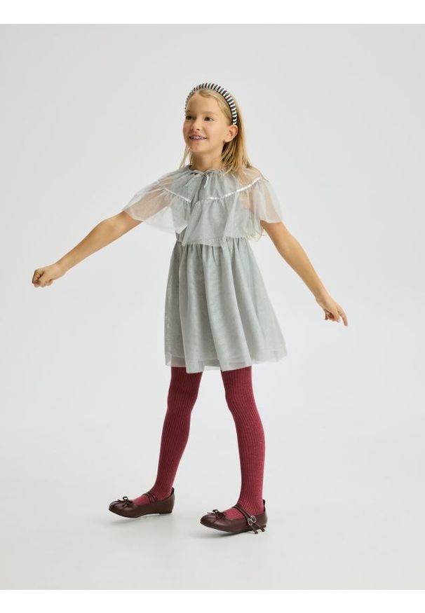 Reserved - Wzorzysta sukienka z bolerkiem - jasnoszary. Kolor: szary. Materiał: dzianina