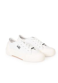 Love Moschino Trampki | JA15012G1LIA0 | Kobieta | Biały. Okazja: na co dzień. Kolor: biały. Materiał: skóra. Styl: klasyczny, casual, elegancki