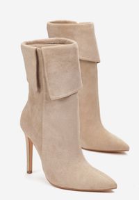 Renee - Beżowe Botki na Szpilce z Wkładką ze Skóry Naturalnej i Wywiniętą Cholewką Magneti. Nosek buta: szpiczasty. Zapięcie: zamek. Kolor: beżowy. Materiał: skóra. Szerokość cholewki: normalna. Sezon: jesień, zima. Obcas: na szpilce. Wysokość obcasa: średni #2
