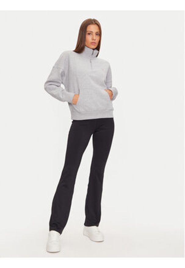 Guess Bluza W4BQ15 KC811 Szary Relaxed Fit. Kolor: szary. Materiał: bawełna