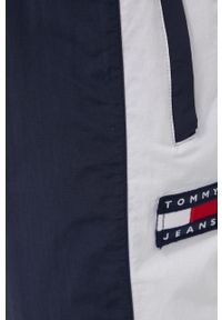 Tommy Jeans spodnie męskie kolor granatowy wzorzyste. Kolor: niebieski. Materiał: poliamid, tkanina #3