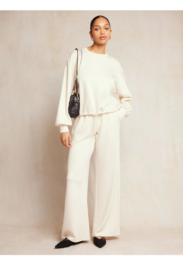 Big-Star - Bluza damska z wiskozy kremowa Lunara 103. Okazja: na co dzień. Kolor: biały. Materiał: wiskoza. Styl: klasyczny, casual