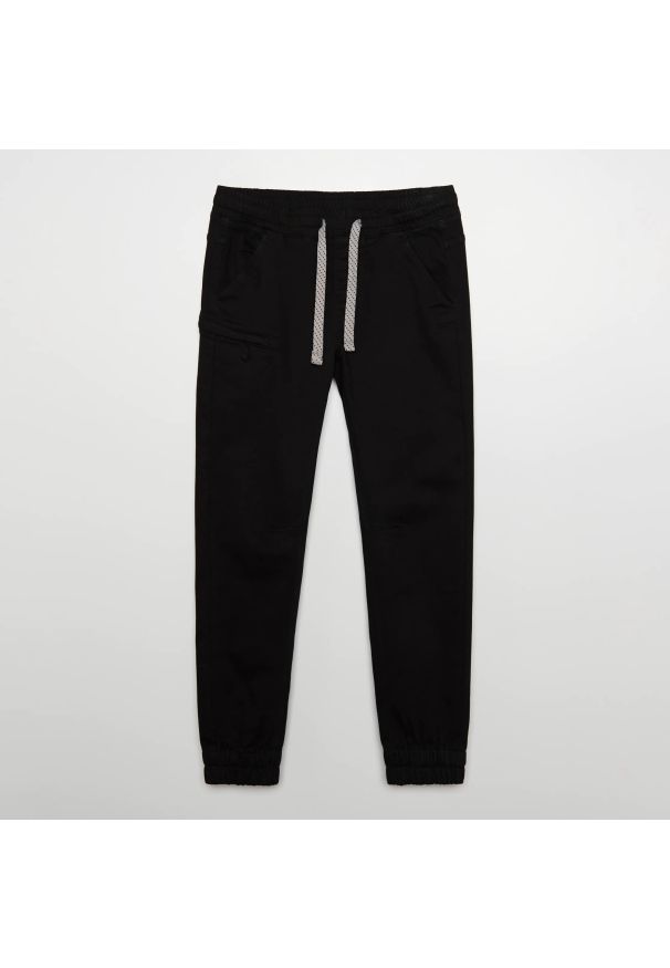 Cropp - Spodnie typu jogger - Czarny. Kolor: czarny. Materiał: bawełna, tkanina