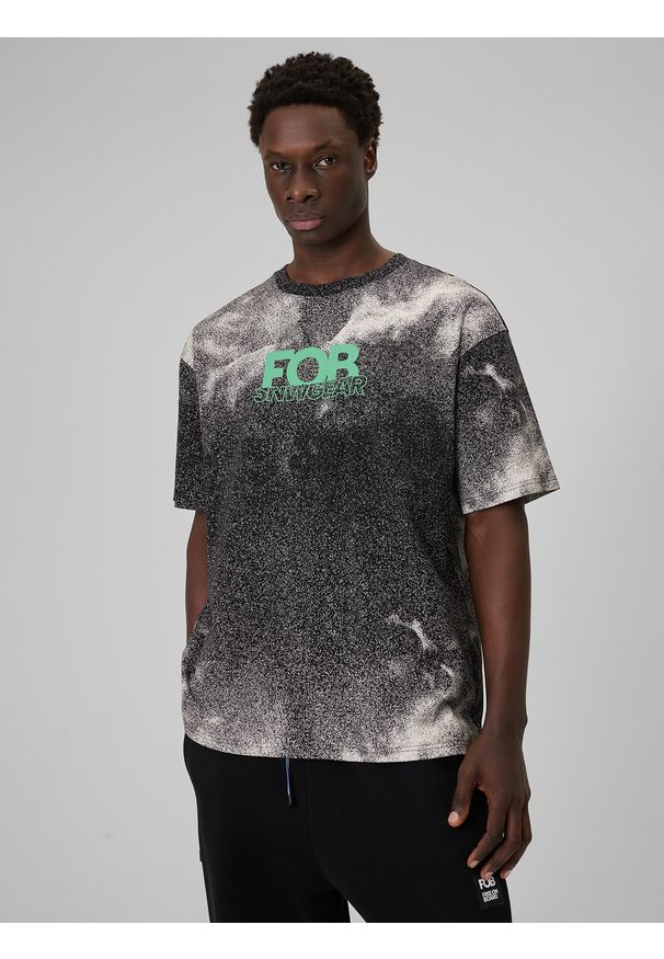 4f - 4F T-shirt loose z nadrukiem męski - czarny M. Okazja: na co dzień. Kolor: czarny. Materiał: materiał. Wzór: nadruk. Styl: klasyczny, casual