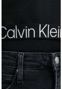 Calvin Klein Jeans bluza damska kolor czarny gładka. Okazja: na co dzień. Kolor: czarny. Długość rękawa: długi rękaw. Długość: długie. Wzór: gładki. Styl: casual #3