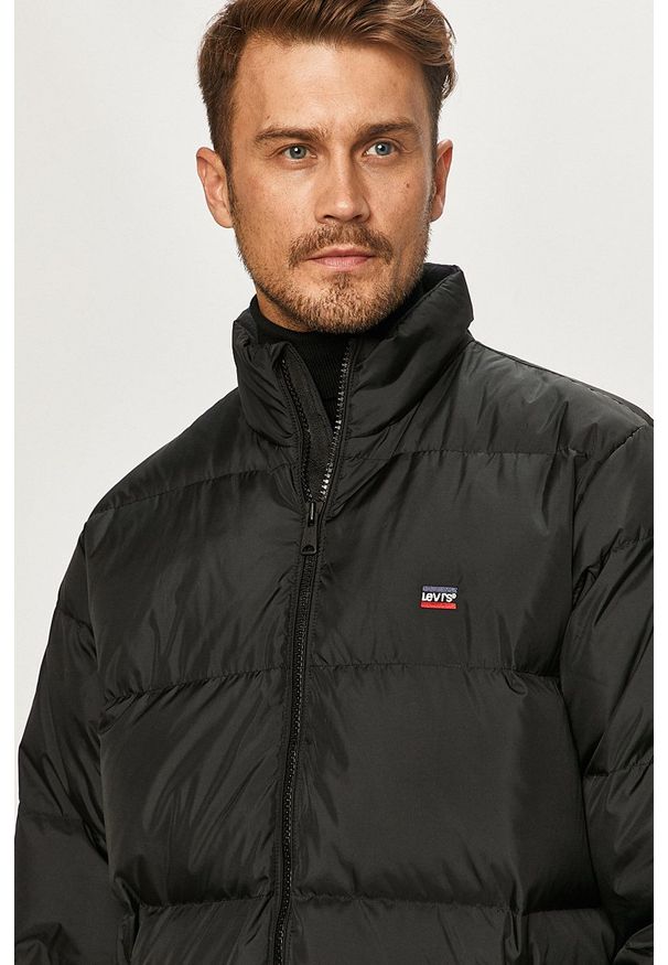 Levi's® - Levi's - Kurtka puchowa. Okazja: na co dzień, na spotkanie biznesowe. Kolor: czarny. Materiał: puch. Styl: biznesowy, casual