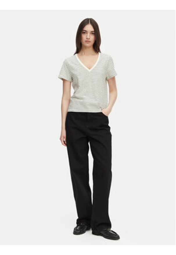 TOMMY HILFIGER - Tommy Hilfiger T-Shirt WW0WW48704 Biały Regular Fit. Kolor: biały. Materiał: bawełna