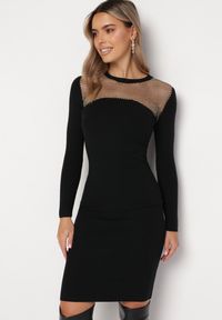 Born2be - Czarna Sweterkowa Sukienka Midi z Okrągłym Dekoltem i Ozdobnymi Cyrkoniami Adorne. Kolor: czarny. Wzór: aplikacja. Długość: midi #1