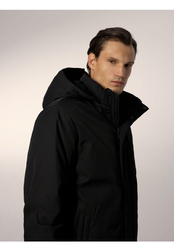 Reserved - Długa puchowa kurtka z dodatkiem Sorony - czarny. Kolor: czarny. Materiał: puch. Długość: długie